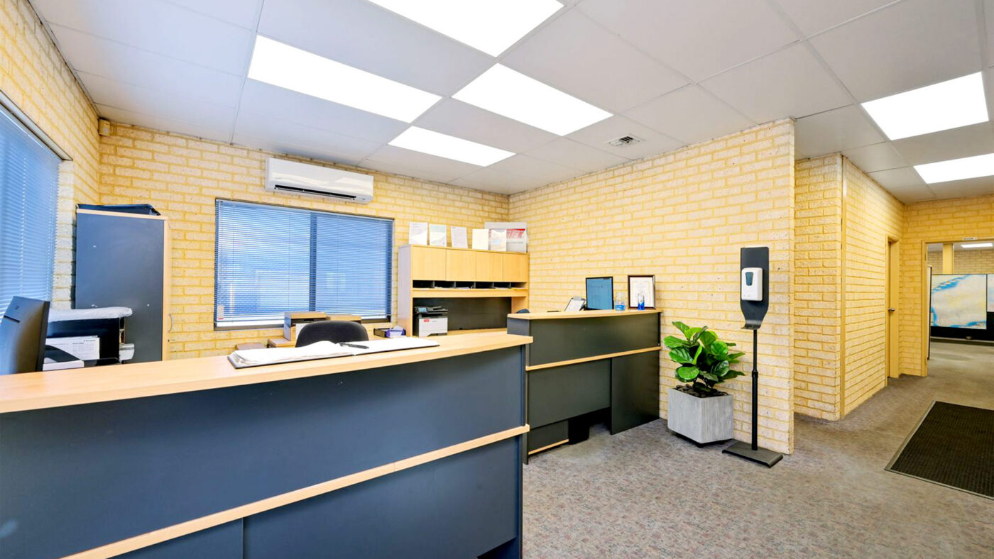 real estate reception office image