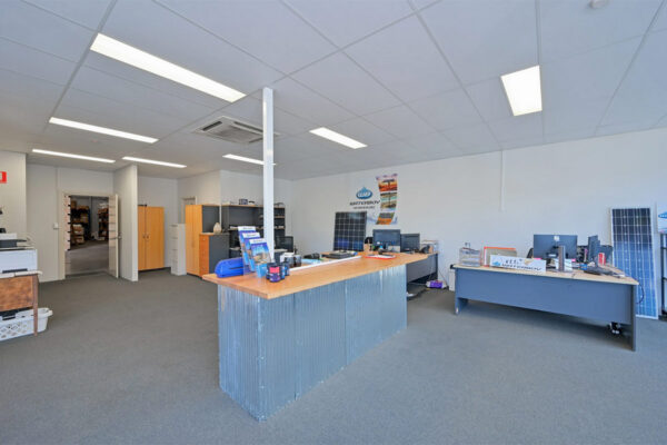 Office view of 9-48 Kelvin Road Maddington WA 6109